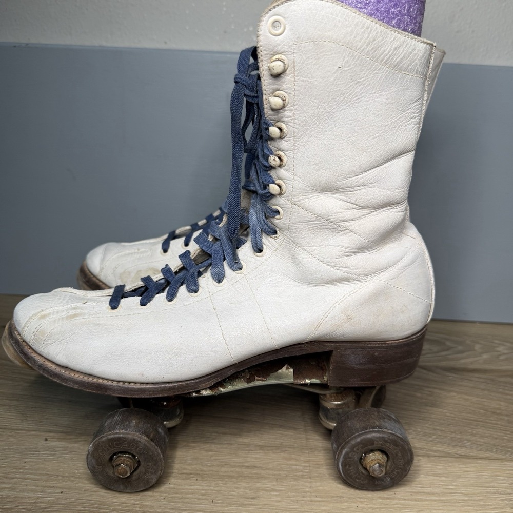 Womens Vintage Brooks Roller Skates White Leather Wooden Chicago Wheels Size 9